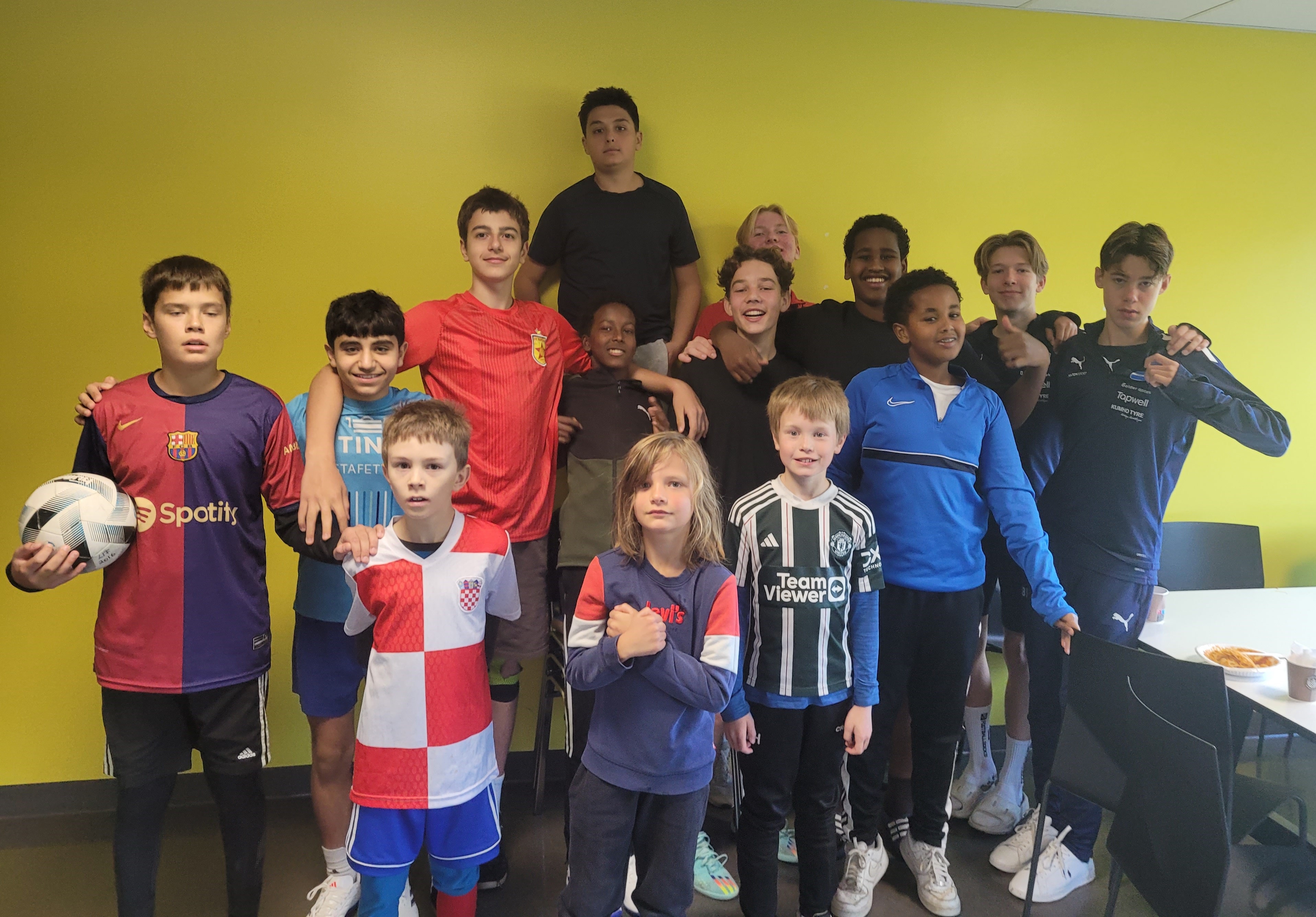 - Sosialt på fotballcamp
